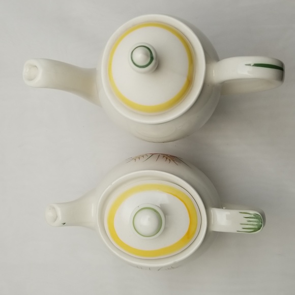 Vintage Arabia Finland Red Poppy Mini Tea and Coffee Pots - Picture 2 of 16